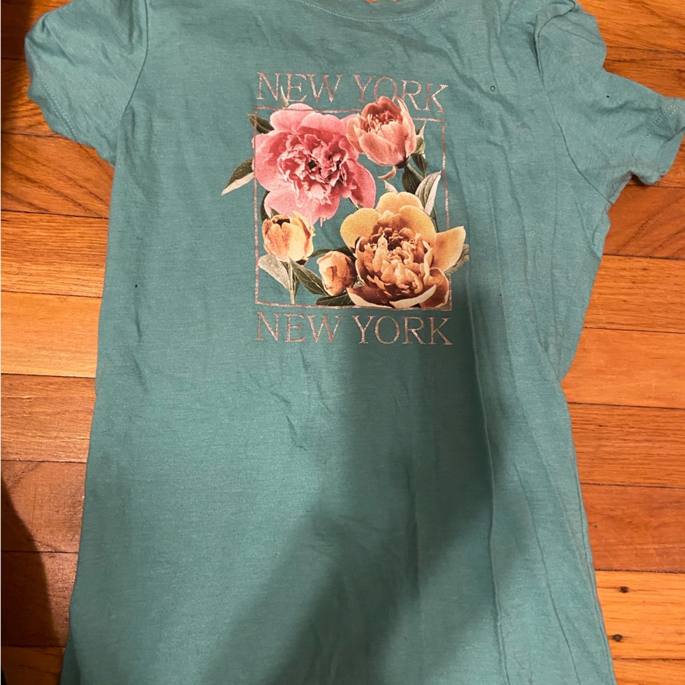 Xs tee from aeropostal